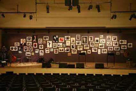 2008: Η αίθουσα του Μουσείου με όλο το φωτογραφικό υλικό που παρουσιάστηκε